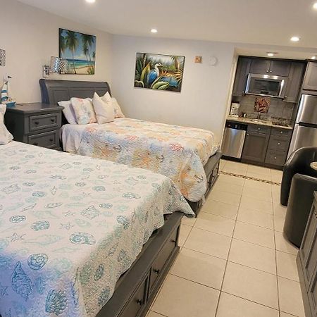 Sea Spray, Studio 114, Beach Steps Away! Pool+Wifi Ruskin Eksteriør bilde
