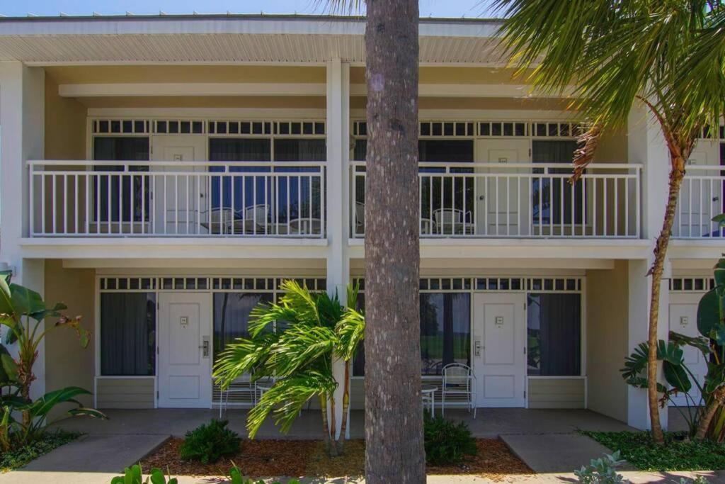 Sea Spray, Studio 114, Beach Steps Away! Pool+Wifi Ruskin Eksteriør bilde